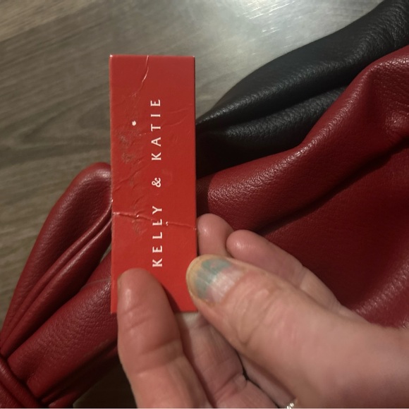 Black and Red purses Kelly n Katie NWT - Picture 5 of 12